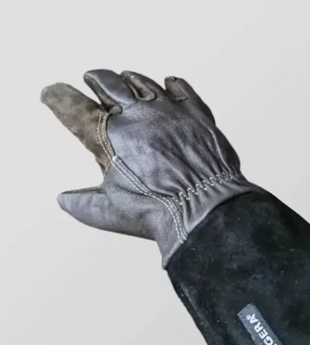 Zváračské, protiporézne a olejuvzdorné rukavice Tegera 132A, prémiová kozia koža