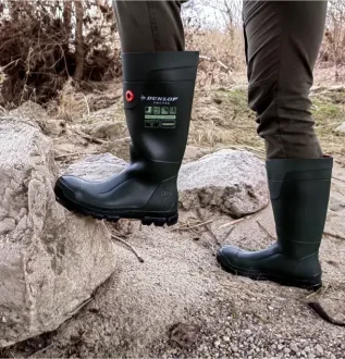 Tip na dobré pracovné gumáky? Objavte model Dunlop FieldPRO
