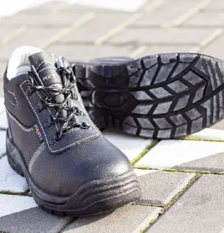 Kožená pracovná obuv do 30 €? Dá sa to, prezrite si týchto 5 modelov