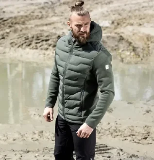 Pracovné bundy Ardon spoľahlivo ochránia pred dažďom aj vetrom. Top 5 tipov na Máj