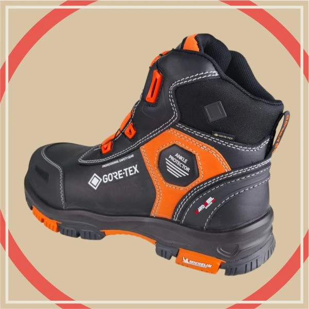 Comfortable and safe ankle boots